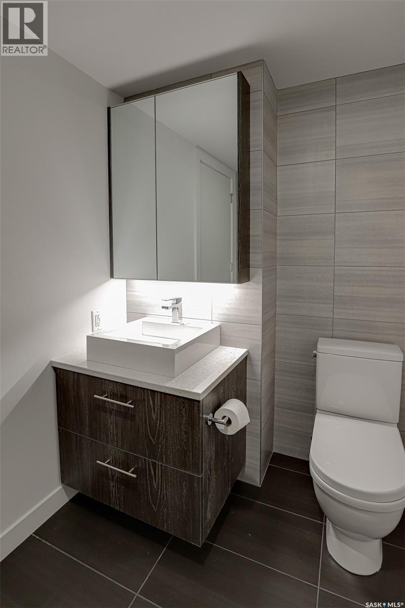 1202 490 2Nd Avenue S, Saskatoon, SK - Indoor Photo Showing Bathroom