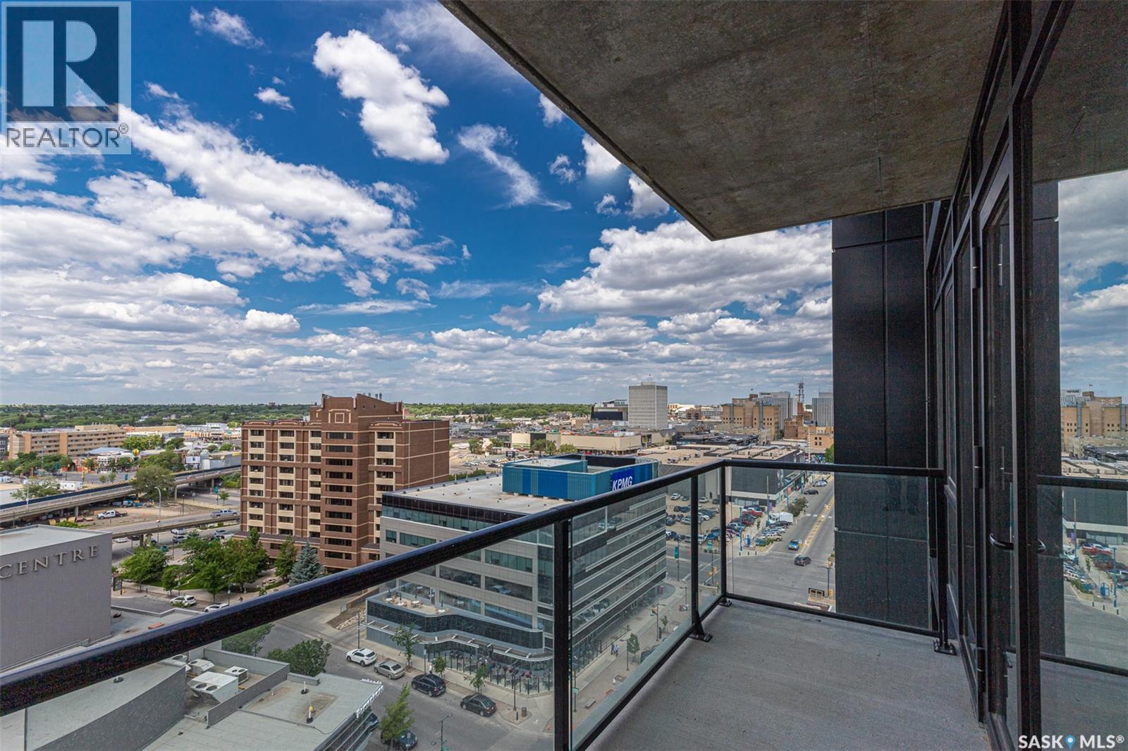 1202 490 2Nd Avenue S, Saskatoon, SK - Outdoor With View