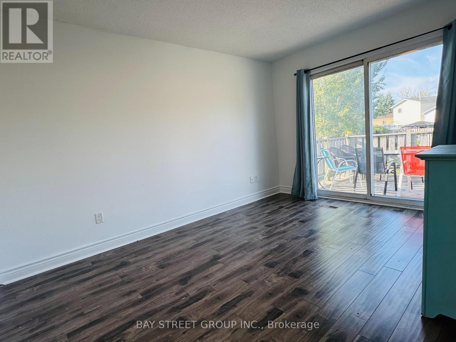 1 - 1448 Outlet Drive, Oshawa, ON - Indoor Photo Showing Other Room