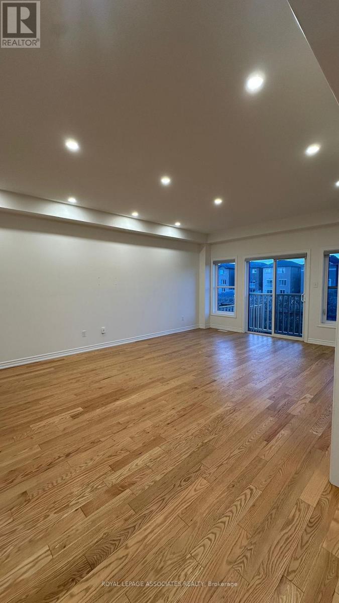 1108 Skyridge Boulevard, Pickering, ON - Indoor Photo Showing Other Room