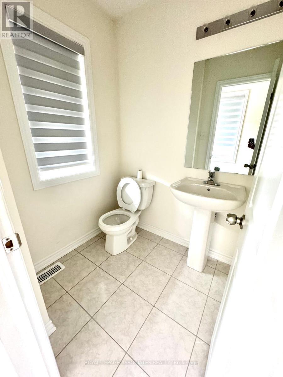 1108 Skyridge Boulevard, Pickering, ON - Indoor Photo Showing Bathroom