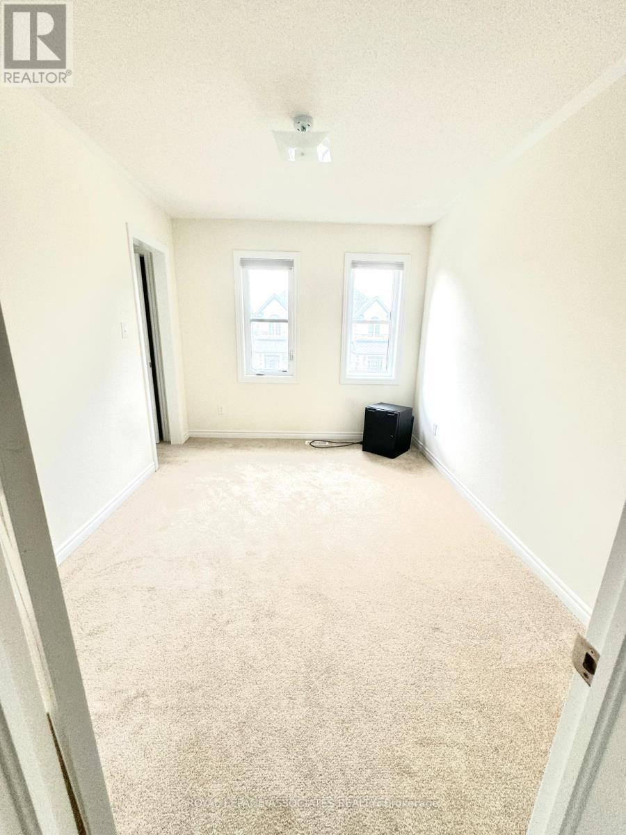 1108 Skyridge Boulevard, Pickering, ON - Indoor