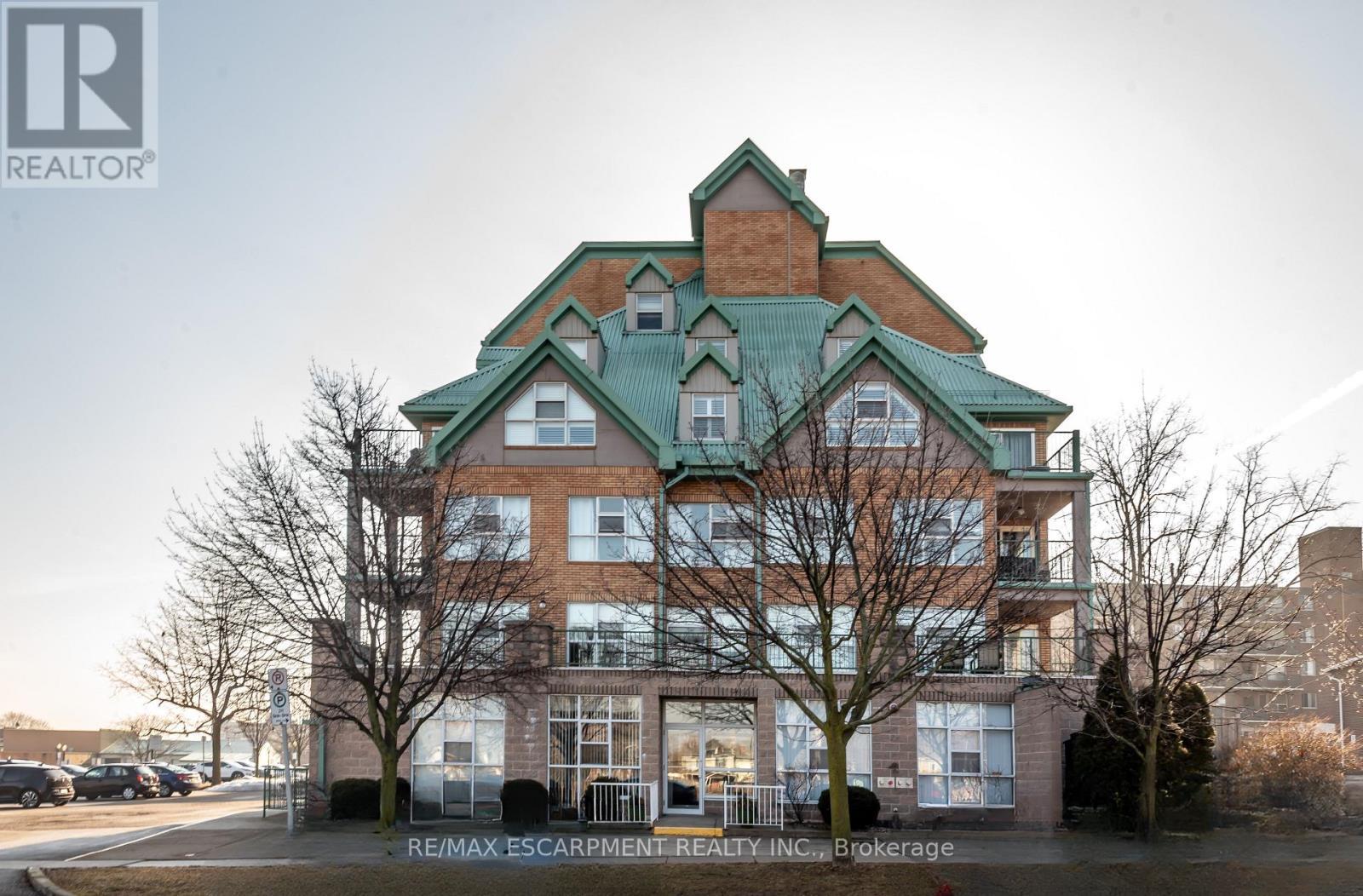 102 - 19 Lake Avenue S, Hamilton, ON