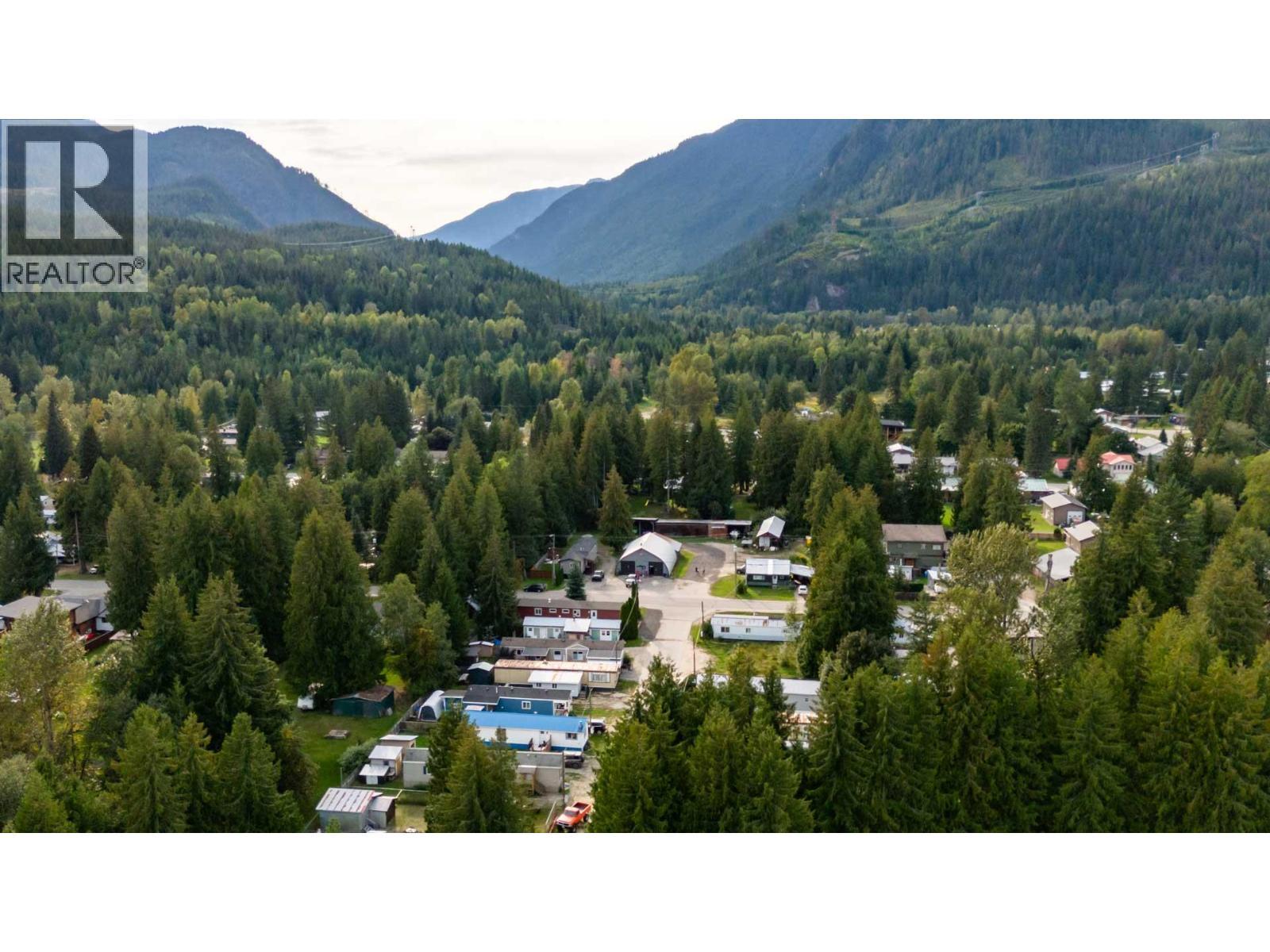 978 Lundell Road, Revelstoke, BC