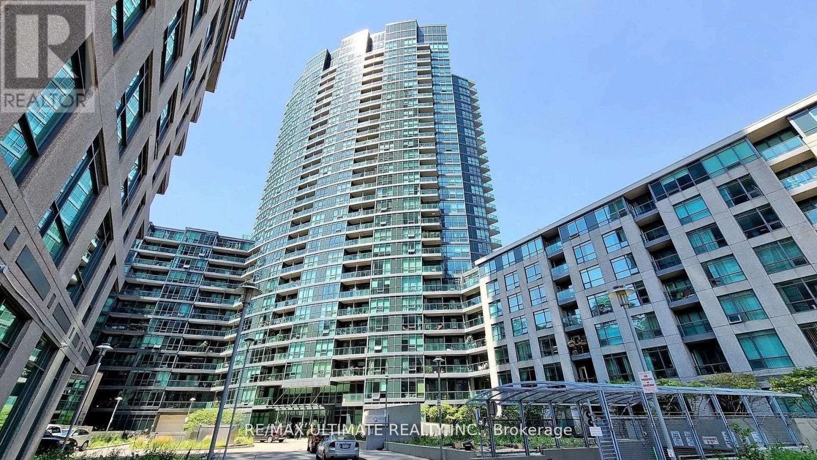 228 - 231 Fort York Boulevard, Toronto, ON - Outdoor With Facade