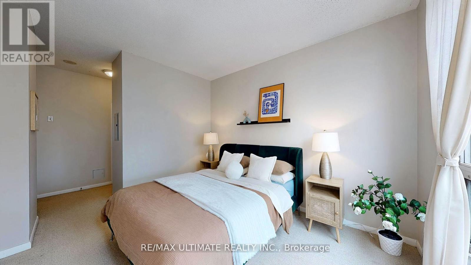 228 - 231 Fort York Boulevard, Toronto, ON - Indoor Photo Showing Bedroom