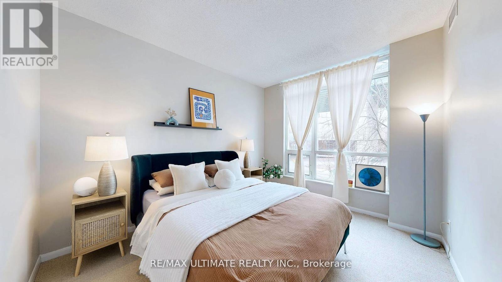 228 - 231 Fort York Boulevard, Toronto, ON - Indoor Photo Showing Bedroom