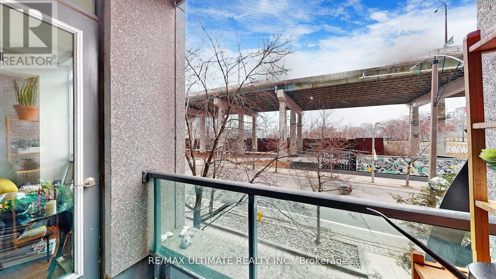 228 - 231 Fort York Boulevard, Toronto, ON - Outdoor With Exterior