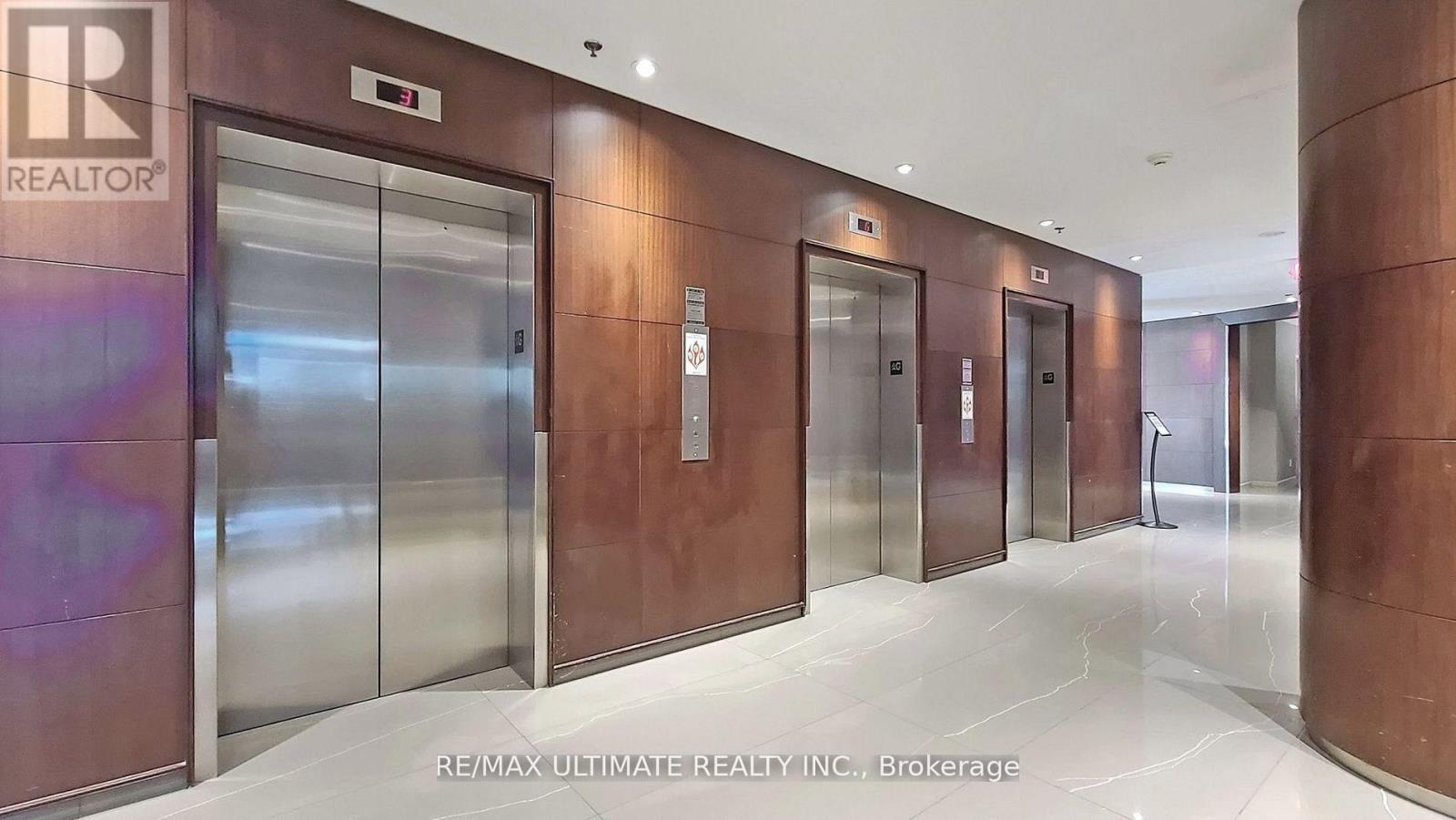 228 - 231 Fort York Boulevard, Toronto, ON - Indoor Photo Showing Other Room