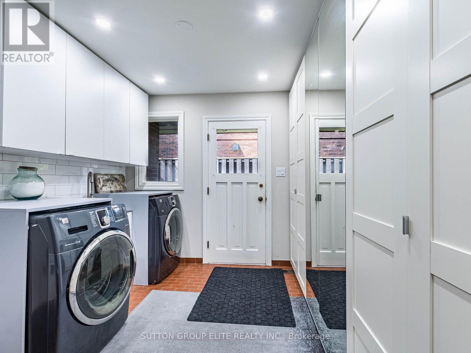 2269 Shardawn Mews, Mississauga, ON - Indoor Photo Showing Laundry Room