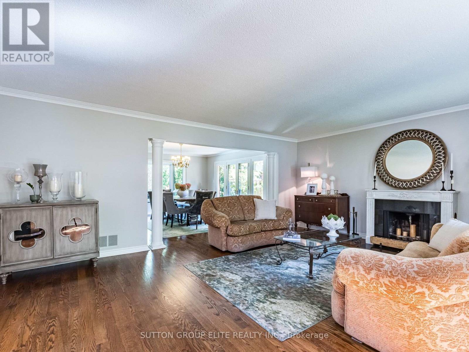 2269 Shardawn Mews, Mississauga, ON - Indoor Photo Showing Living Room With Fireplace