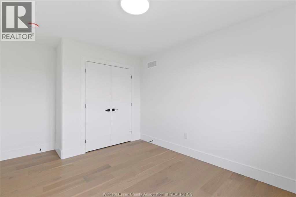 7355 Garnet, Mcgregor, ON - Indoor Photo Showing Other Room