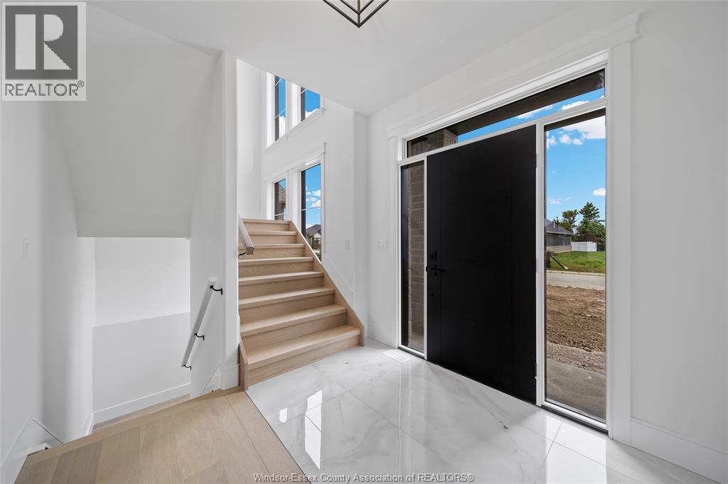 7355 Garnet, Mcgregor, ON - Indoor Photo Showing Other Room