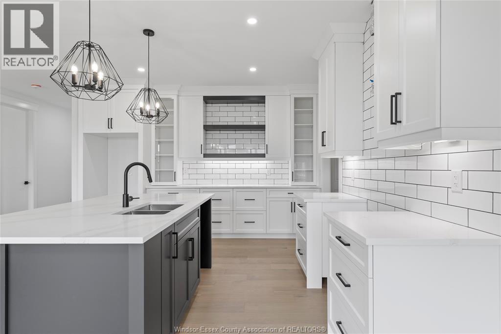7355 Garnet, Mcgregor, ON - Indoor Photo Showing Kitchen With Double Sink With Upgraded Kitchen