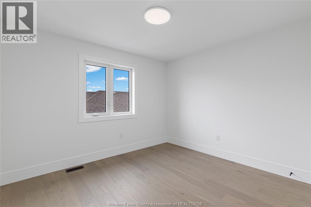 7355 Garnet, Mcgregor, ON - Indoor Photo Showing Other Room