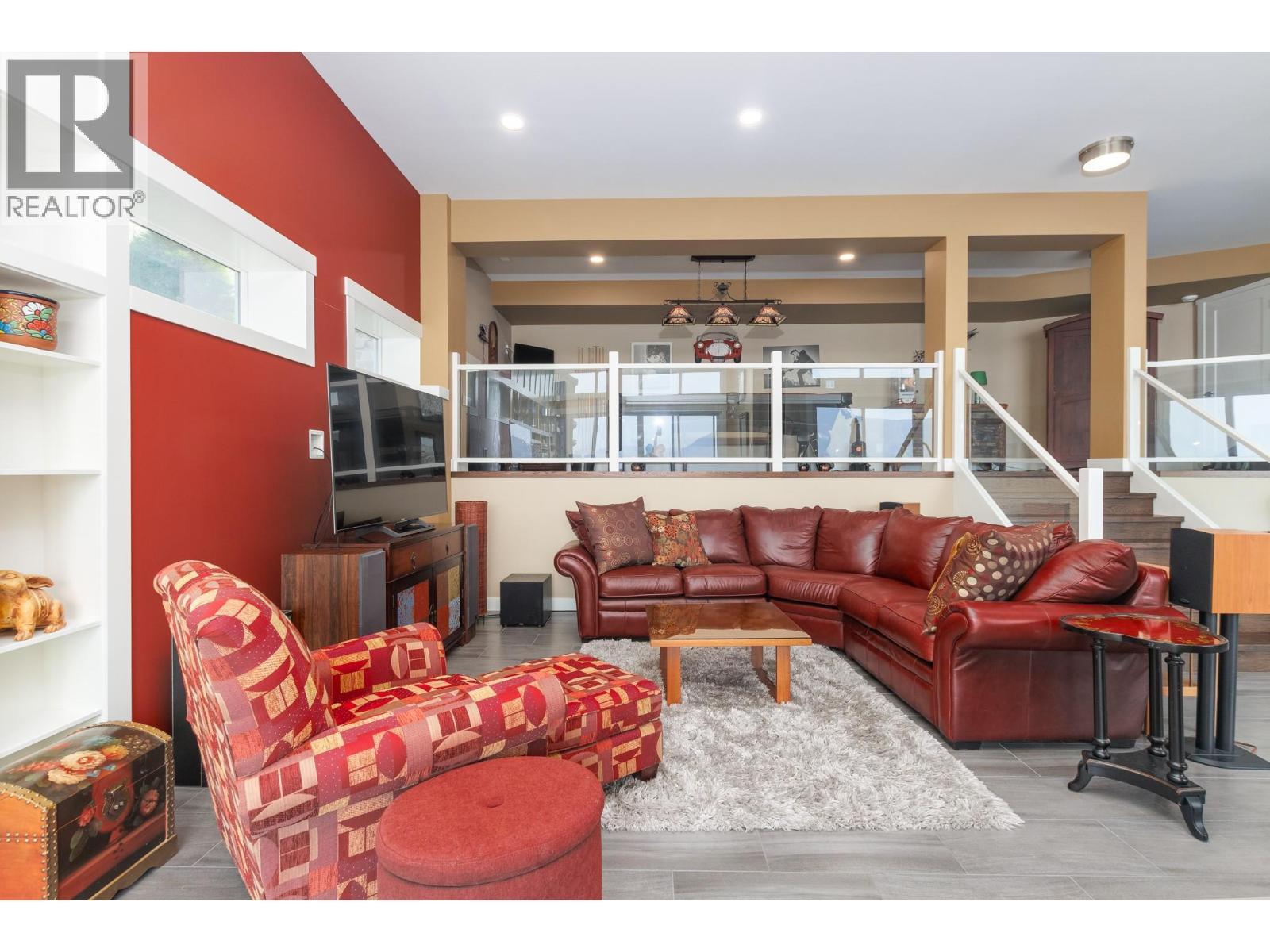 1061 19 Avenue Se, Salmon Arm, BC - Indoor