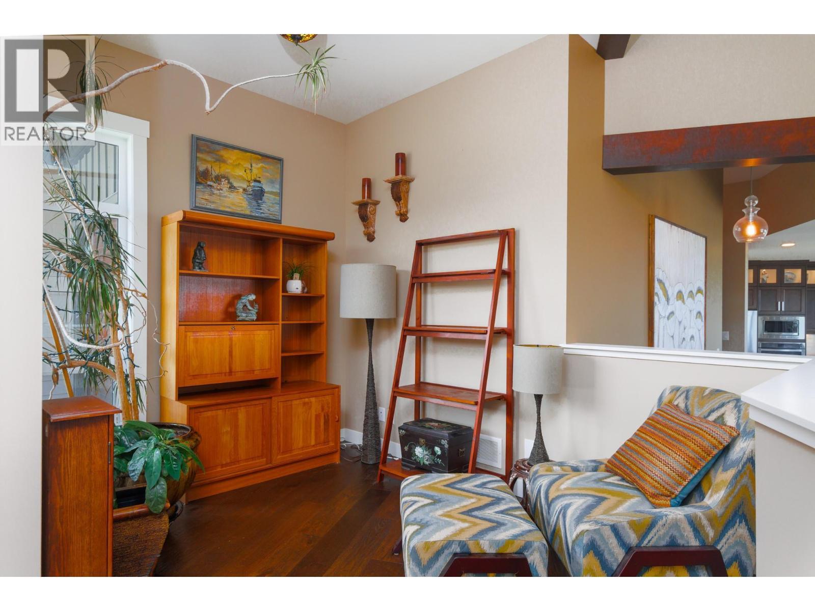 1061 19 Avenue Se, Salmon Arm, BC - Indoor