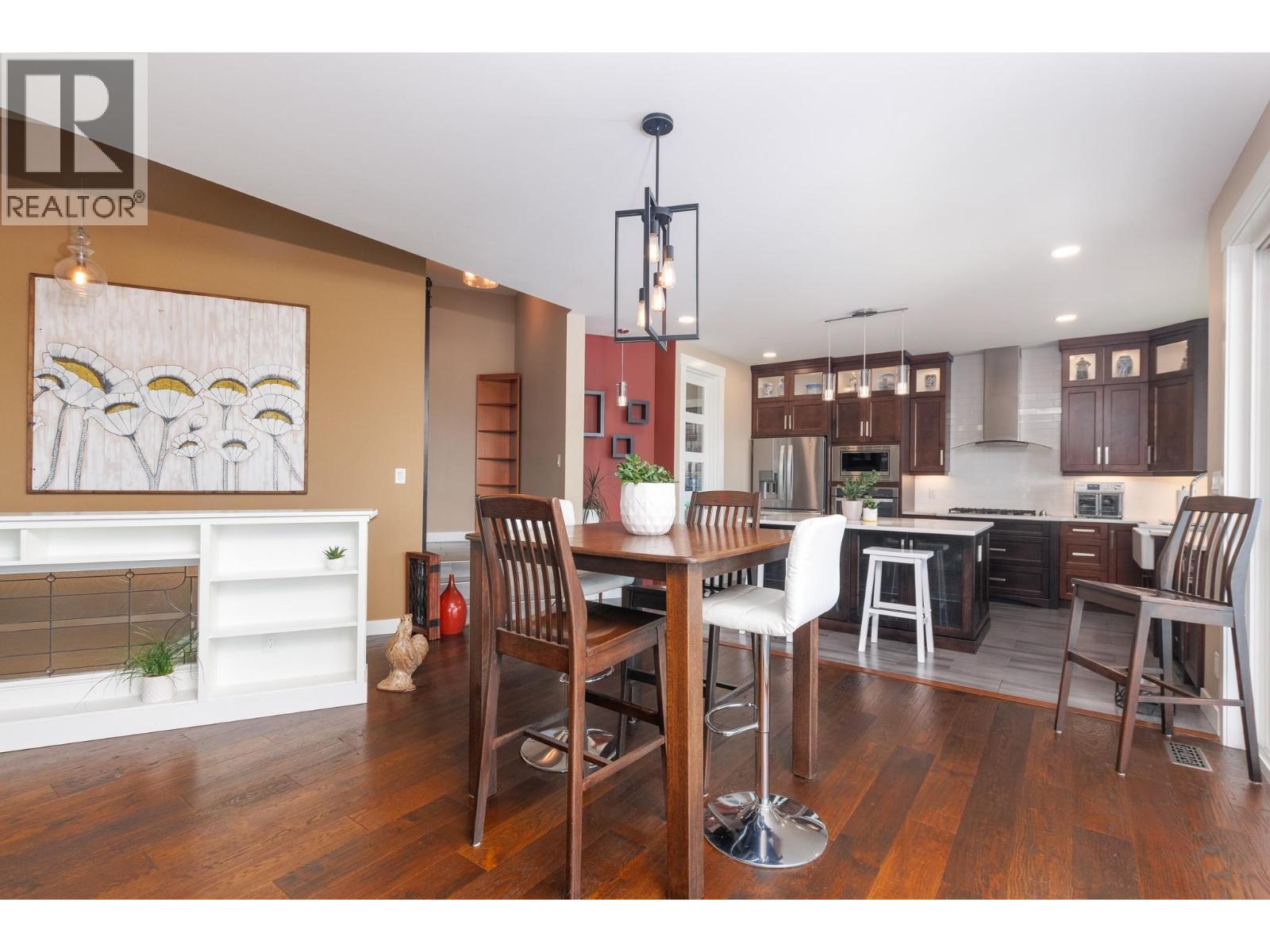 1061 19 Avenue Se, Salmon Arm, BC - Indoor Photo Showing Other Room