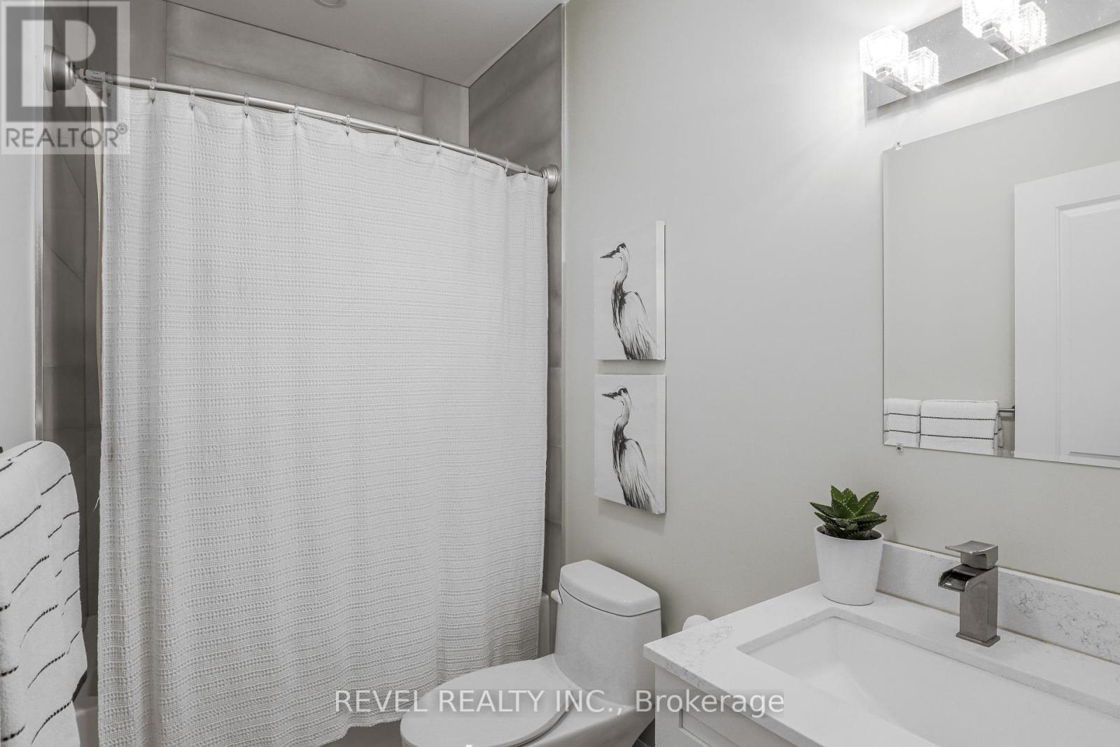 99 Kagawong Road, Kawartha Lakes (Fenelon), ON - Indoor Photo Showing Bathroom