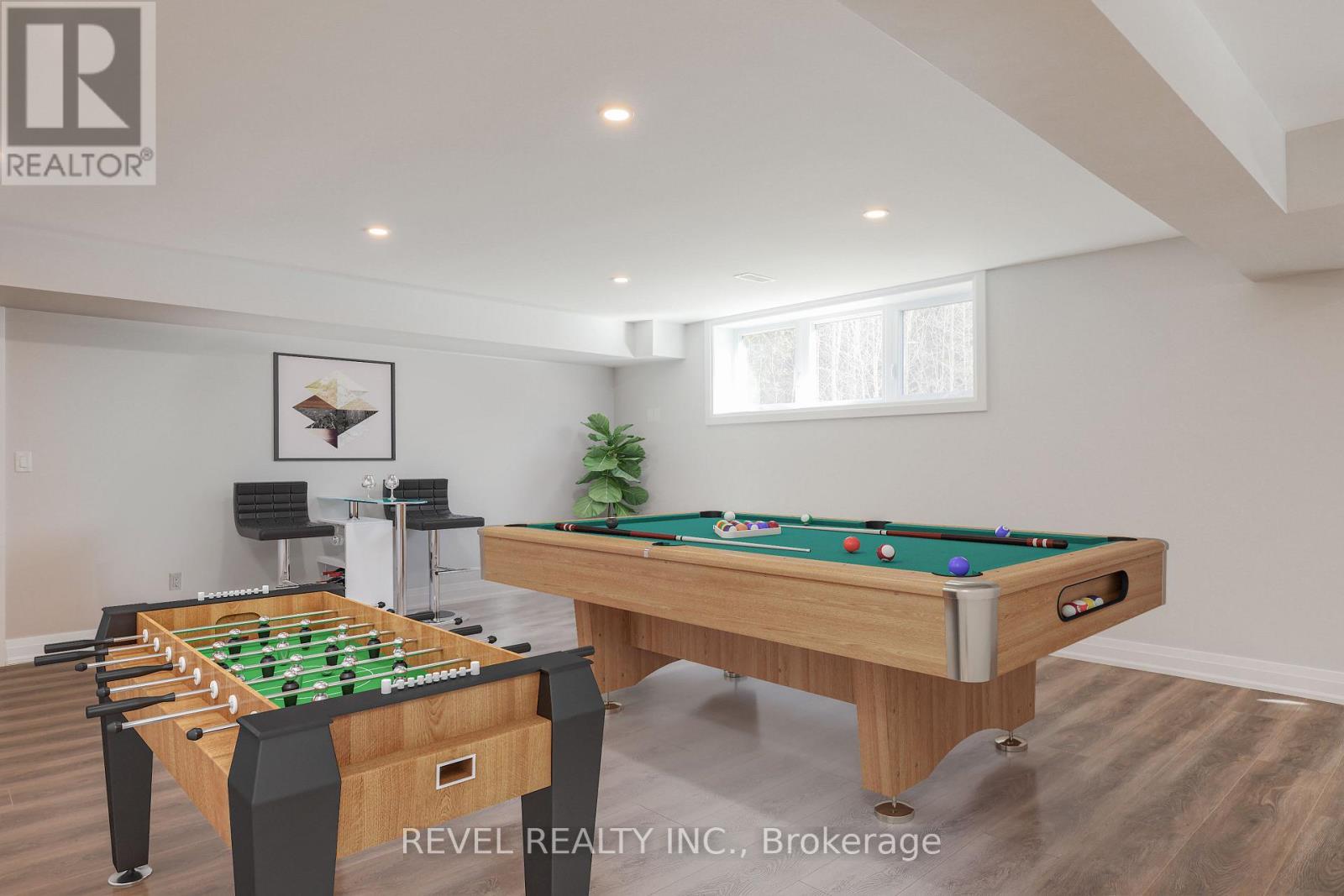 99 Kagawong Road, Kawartha Lakes (Fenelon), ON - Indoor Photo Showing Other Room