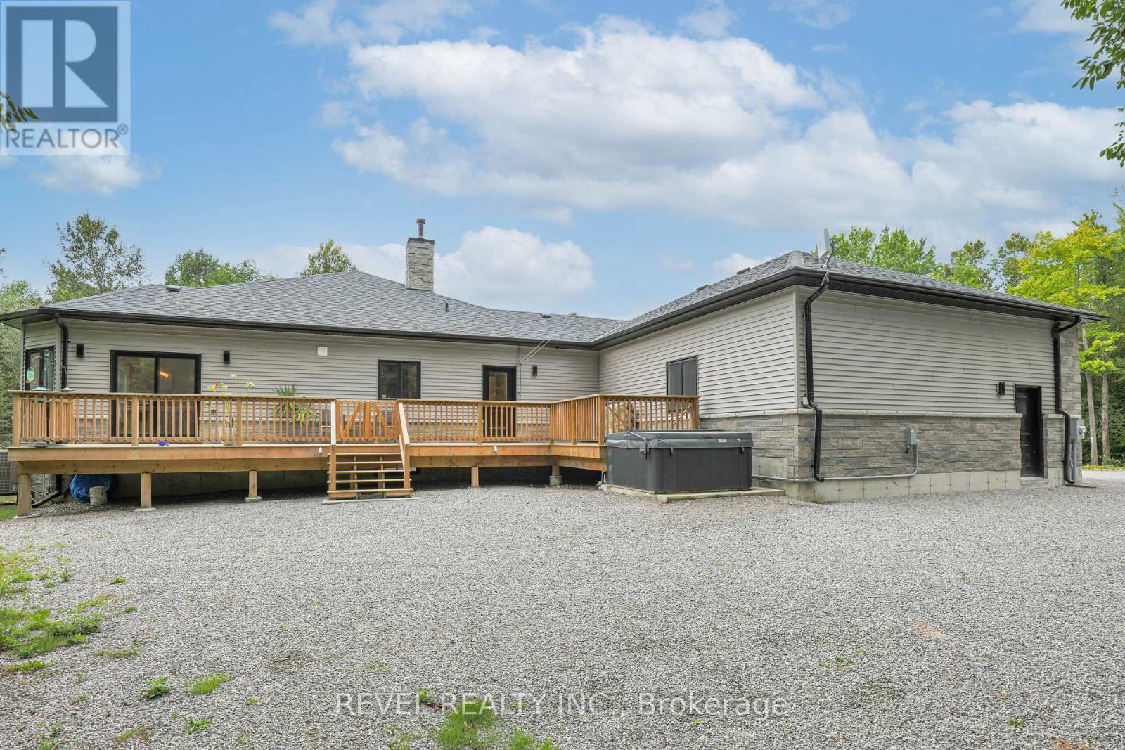 99 Kagawong Road, Kawartha Lakes (Fenelon), ON - Outdoor With Deck Patio Veranda