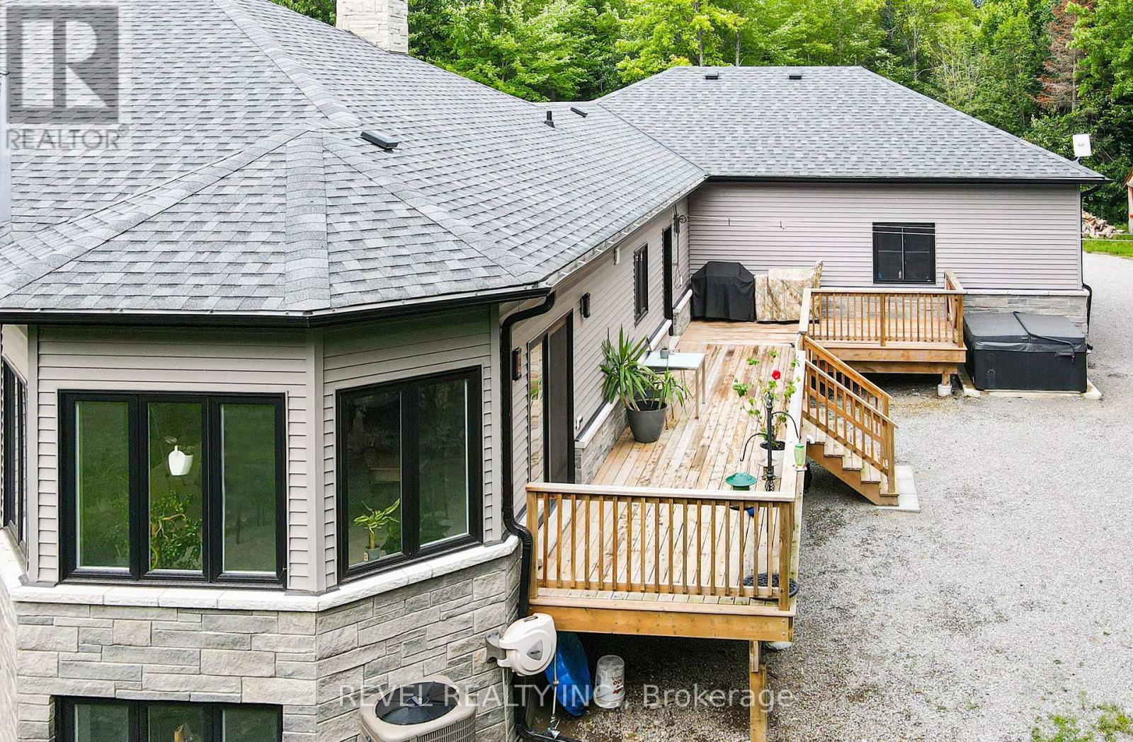 99 Kagawong Road, Kawartha Lakes (Fenelon), ON - Outdoor With Deck Patio Veranda With Exterior