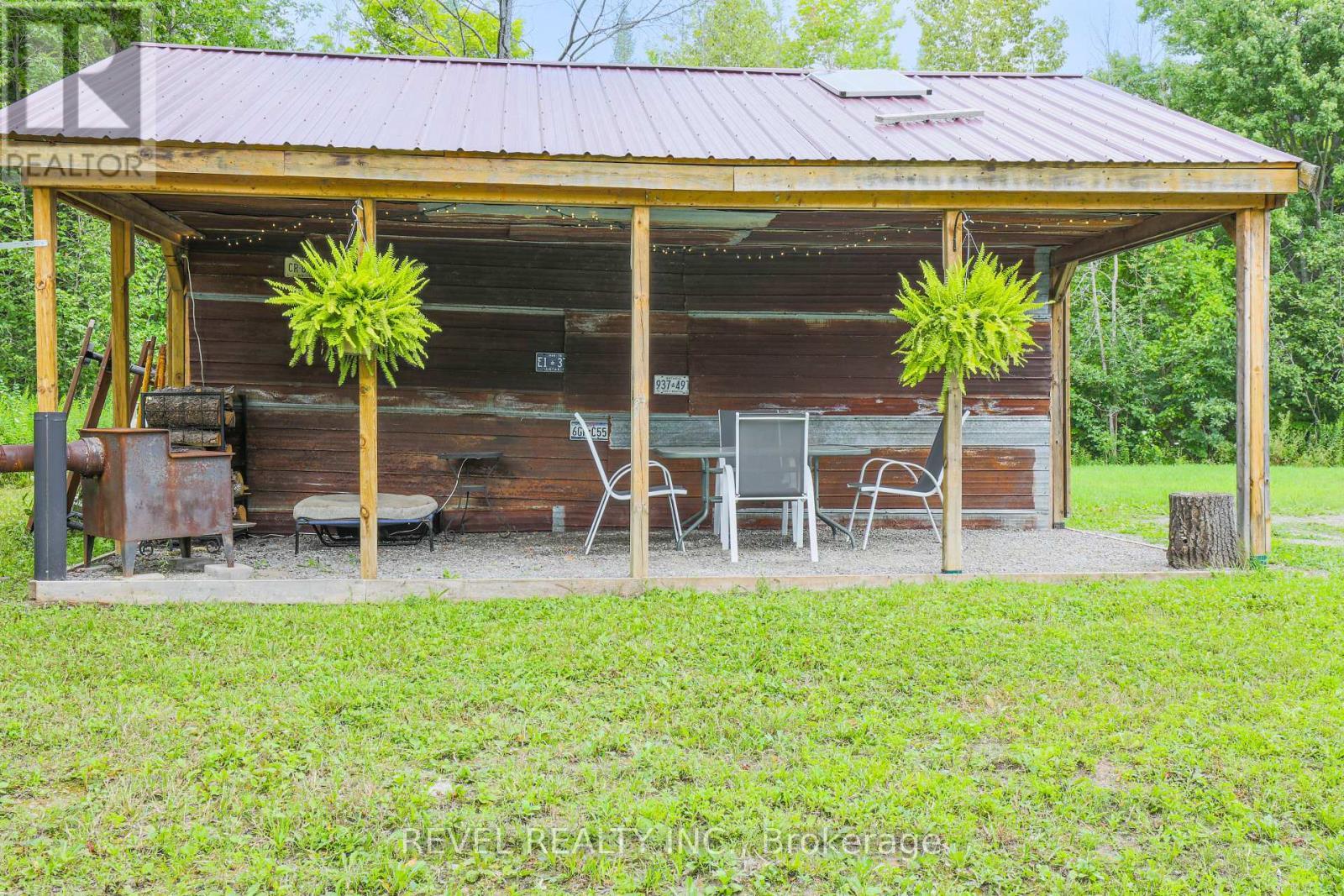 99 Kagawong Road, Kawartha Lakes (Fenelon), ON - Outdoor