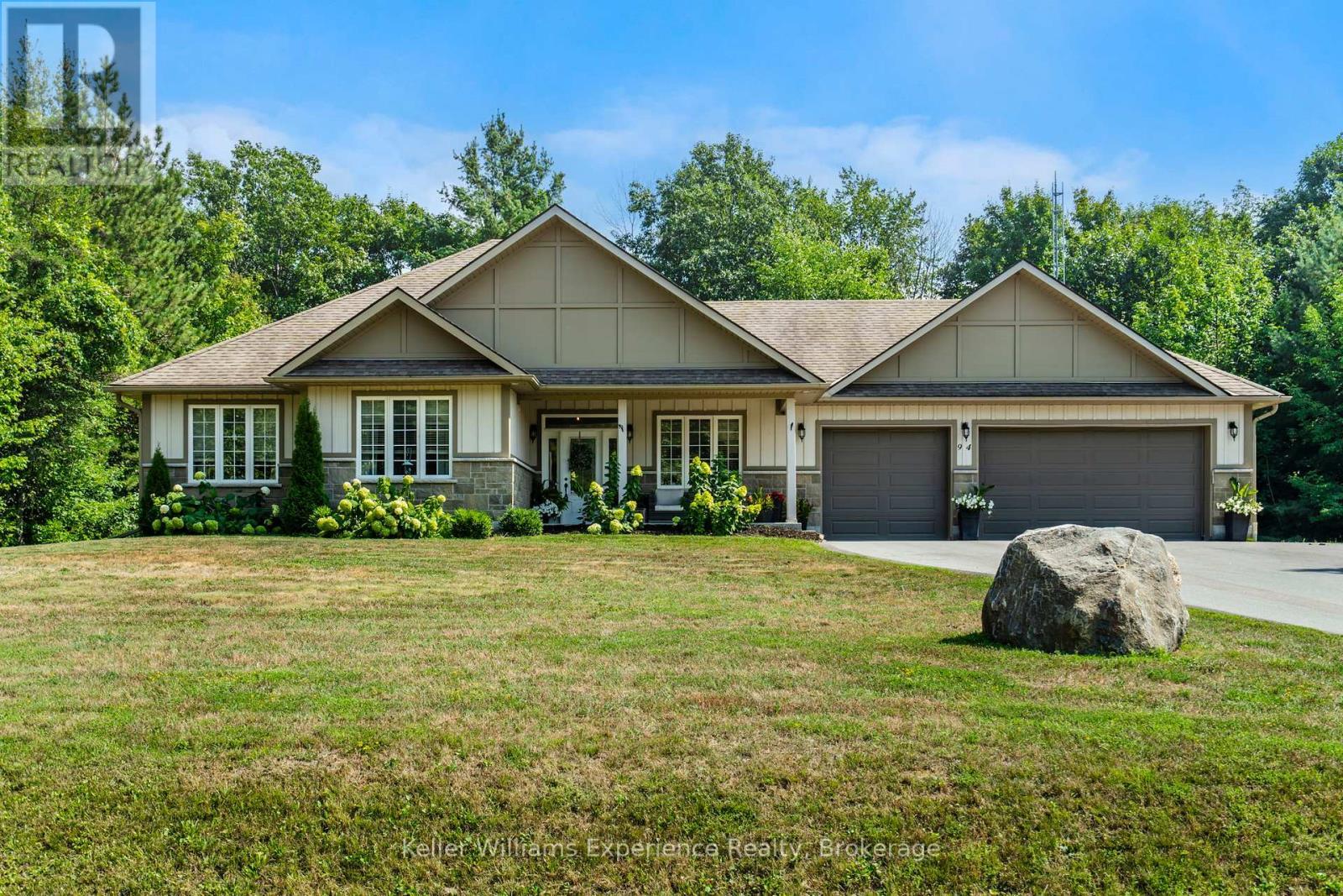 94 Windermere Circle, Tay, ON - Outdoor With Facade