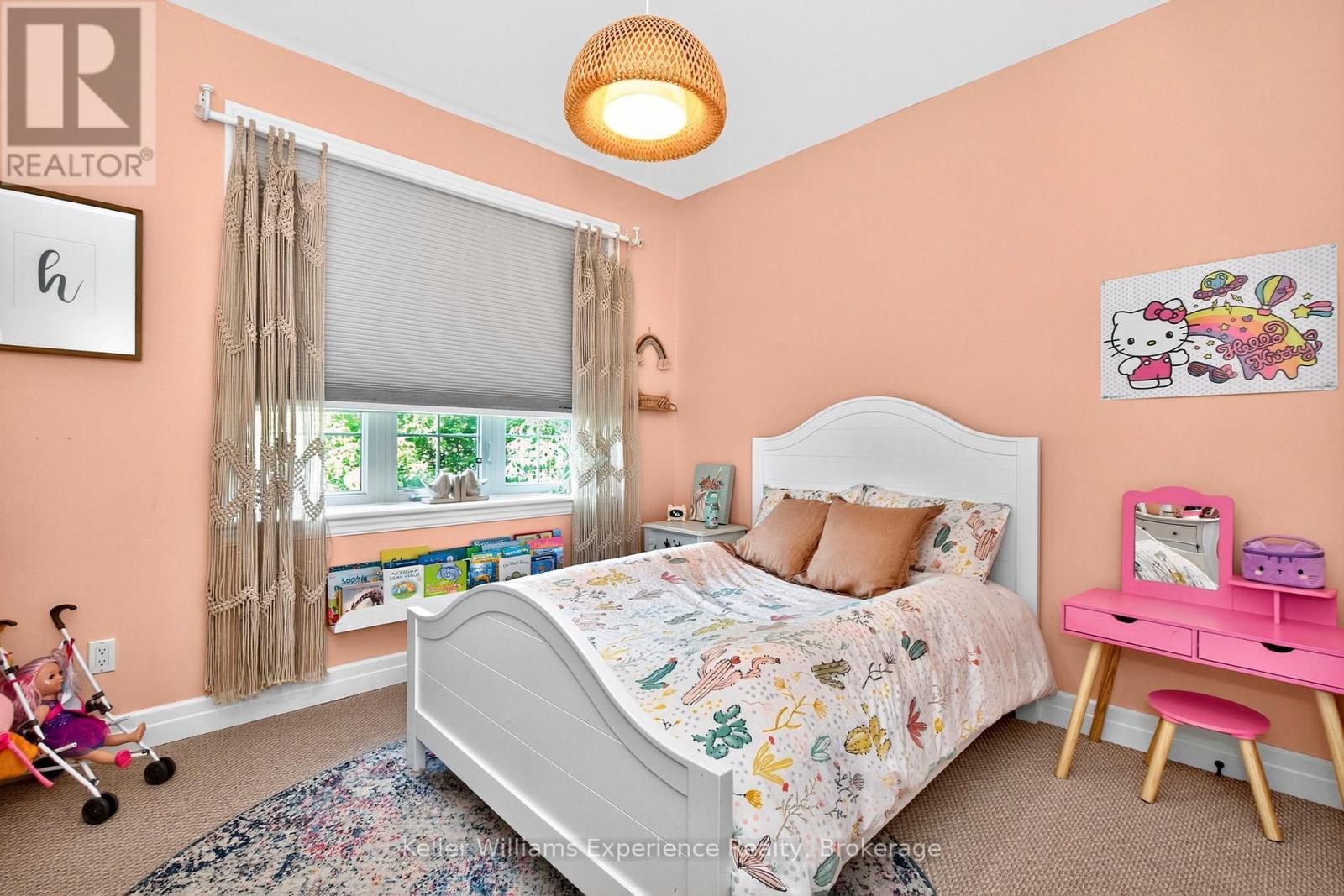 94 Windermere Circle, Tay, ON - Indoor Photo Showing Bedroom
