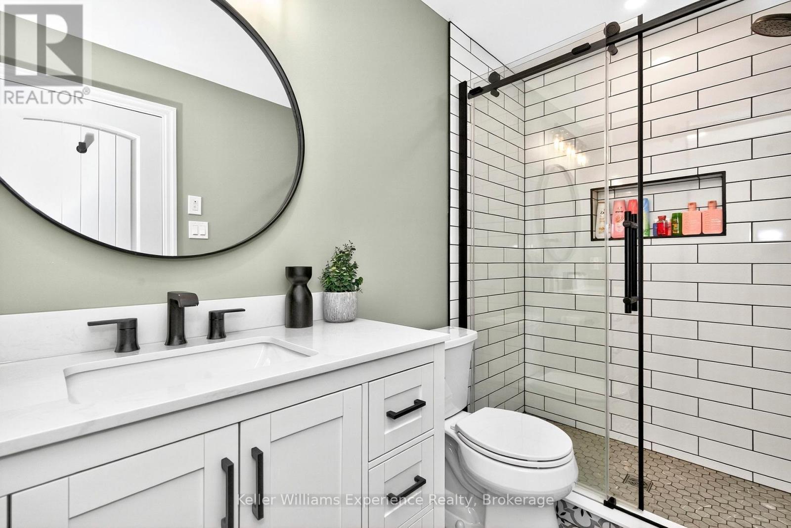 94 Windermere Circle, Tay, ON - Indoor Photo Showing Bathroom