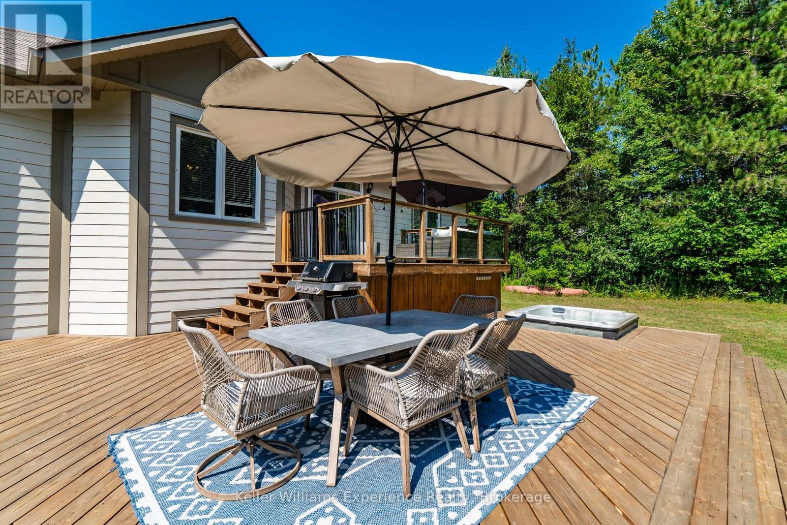 94 Windermere Circle, Tay, ON - Outdoor With Deck Patio Veranda