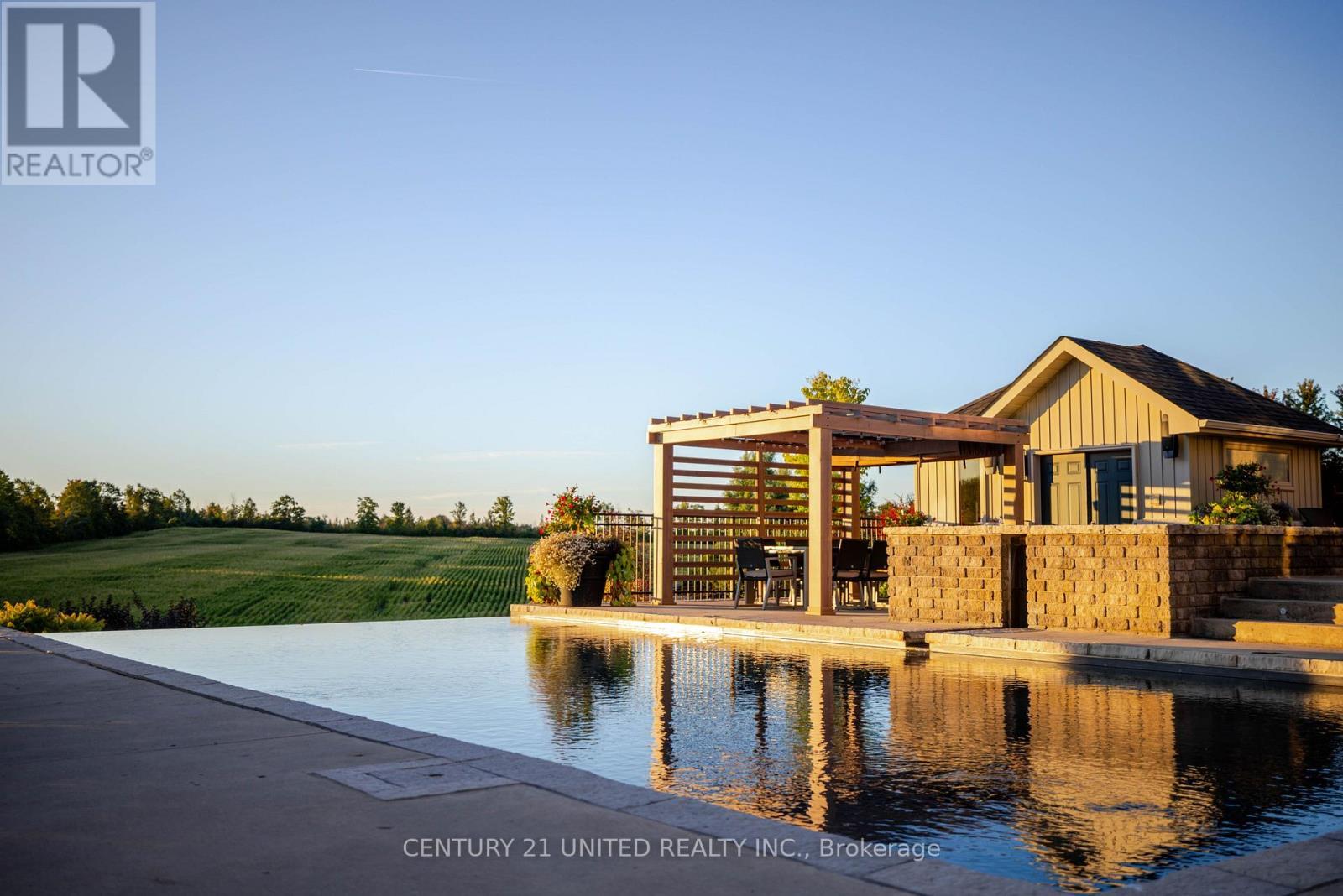 7 Maplehill Drive, Cavan Monaghan (Cavan-Monaghan), ON - Outdoor With View