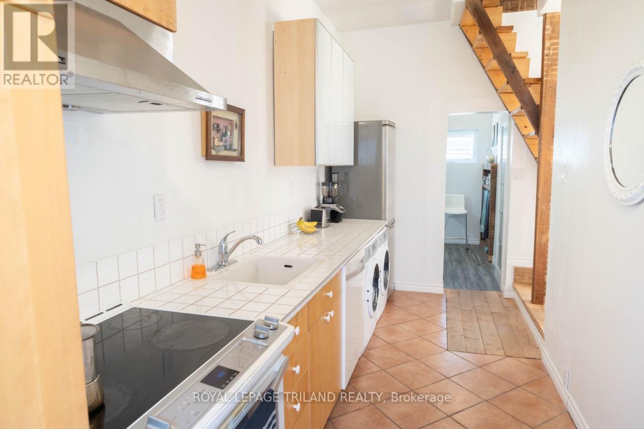 225 Wellington Street, London East (East K), ON