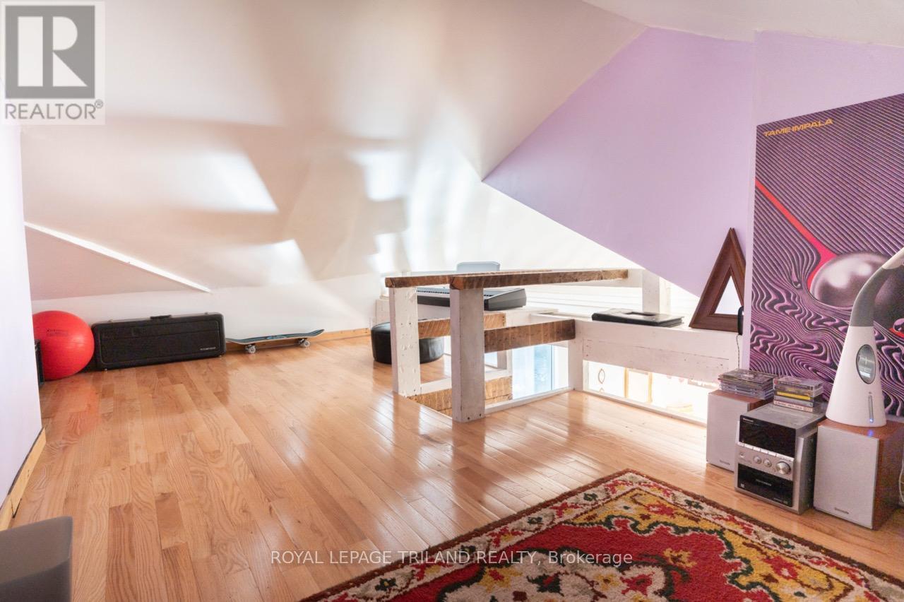 225 Wellington Street, London East (East K), ON