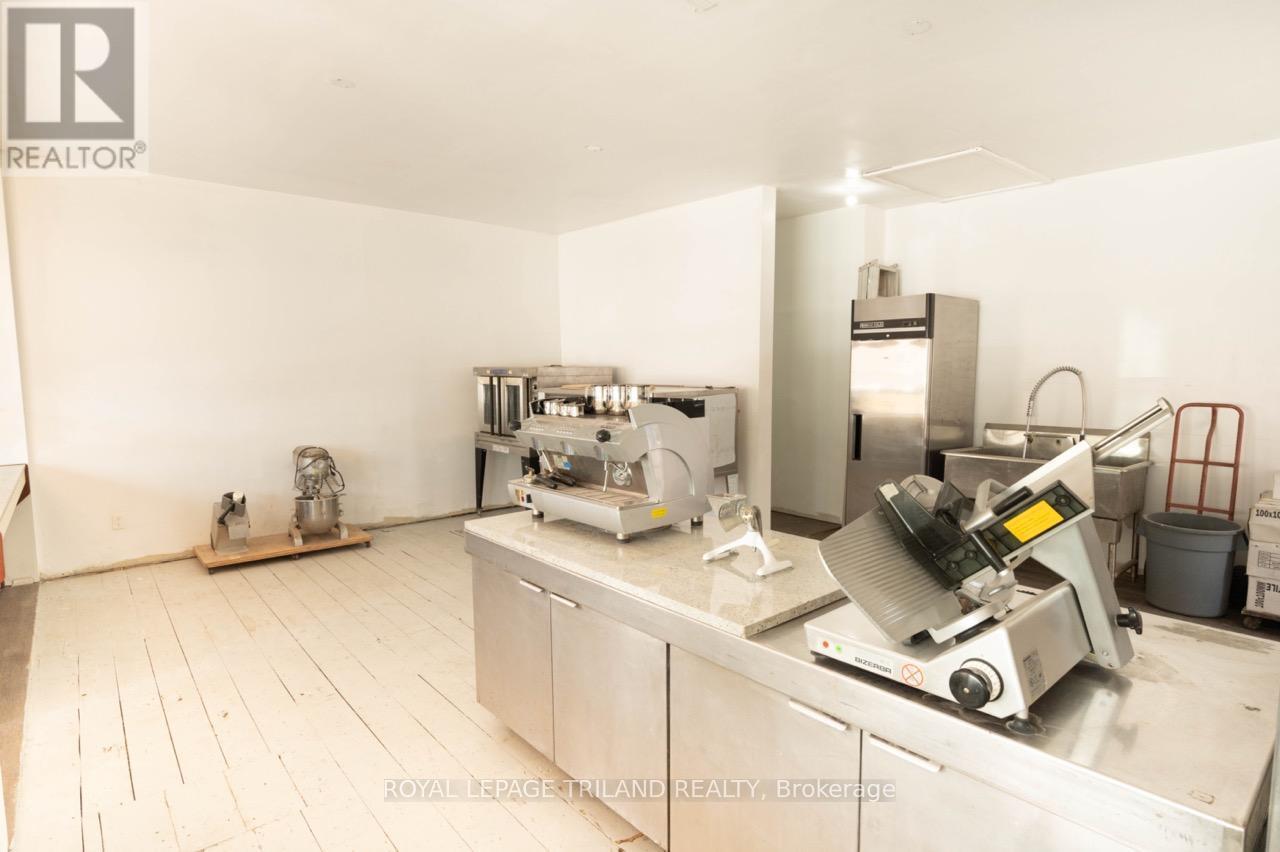 225 Wellington Street, London East (East K), ON