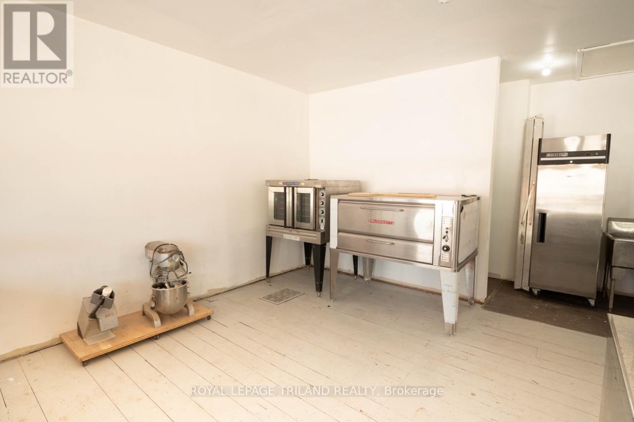 225 Wellington Street, London East (East K), ON