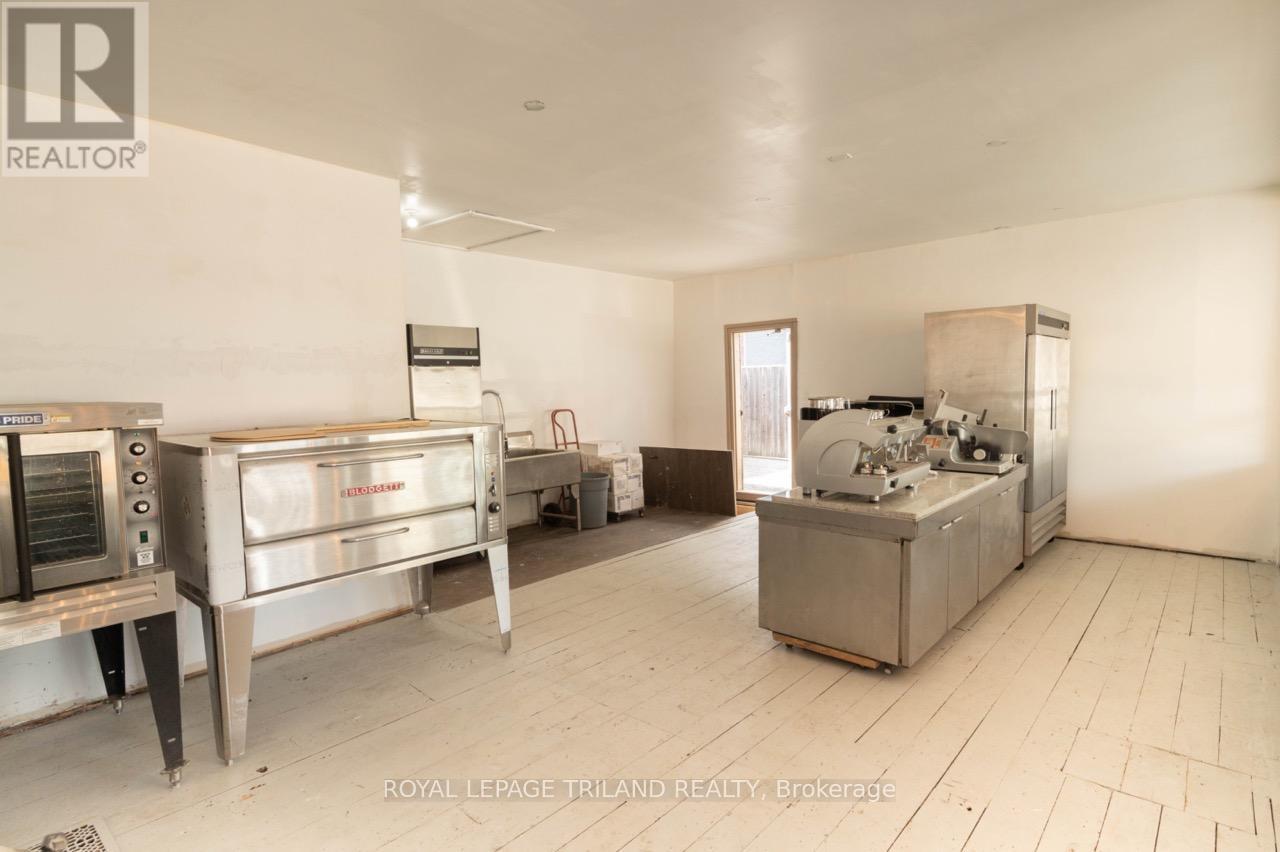 225 Wellington Street, London East (East K), ON