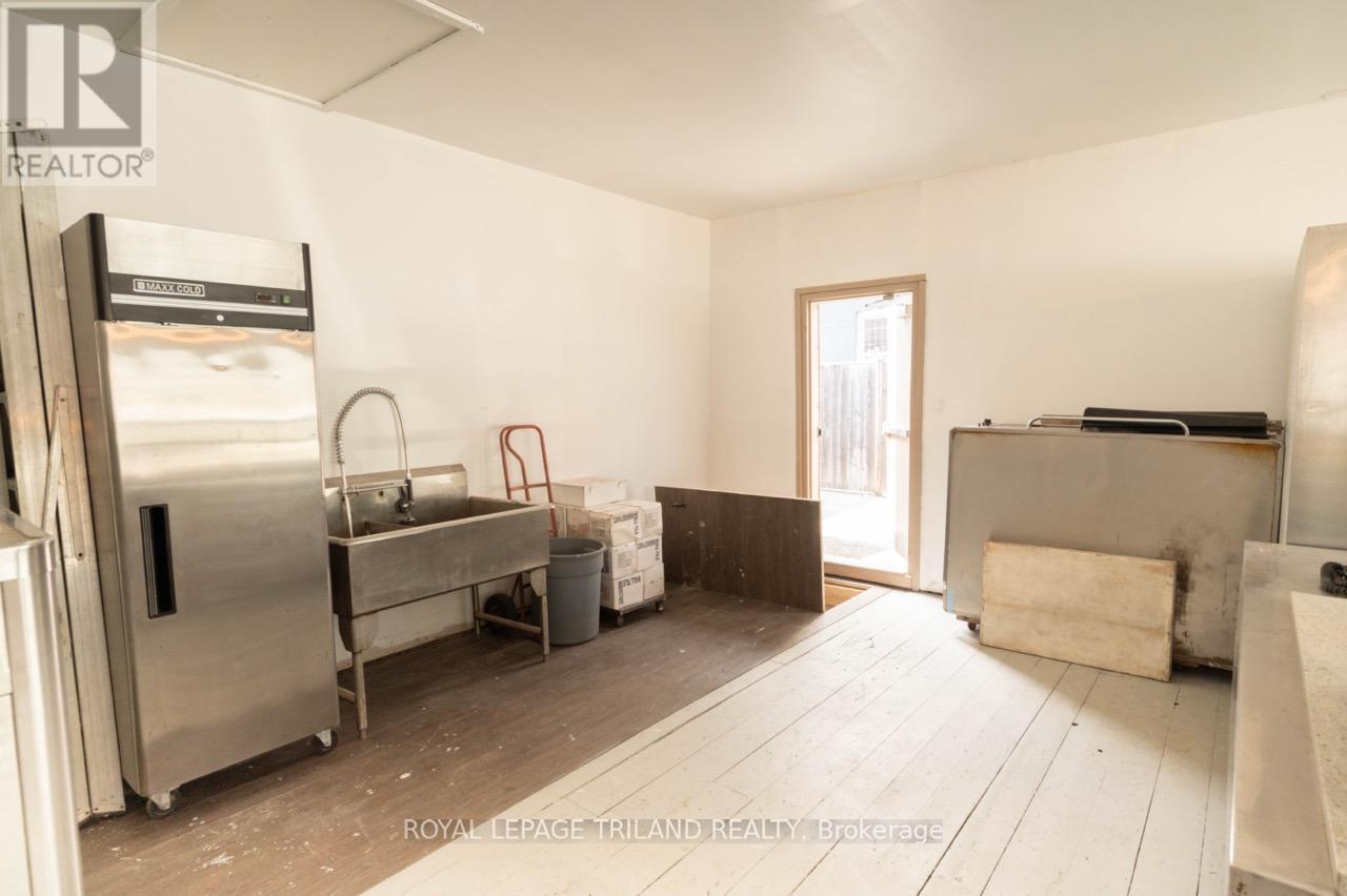 225 Wellington Street, London East (East K), ON