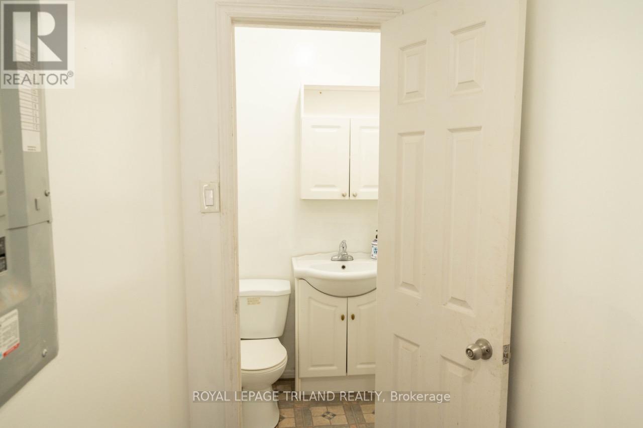 225 Wellington Street, London East (East K), ON