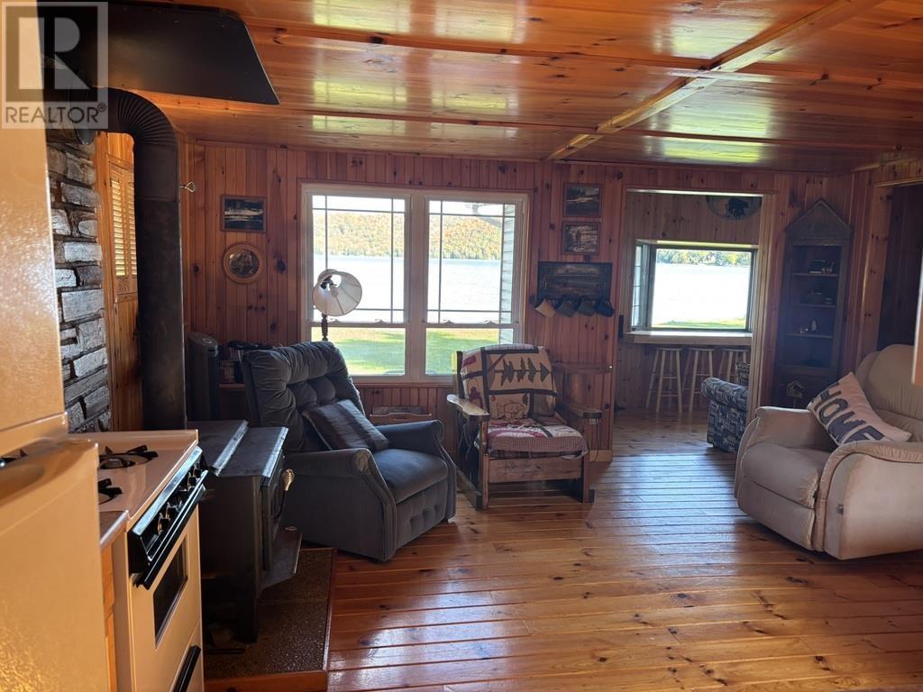 Lot 27 Devil'S Lake, Whitman Township, ON - Indoor Photo Showing Living Room