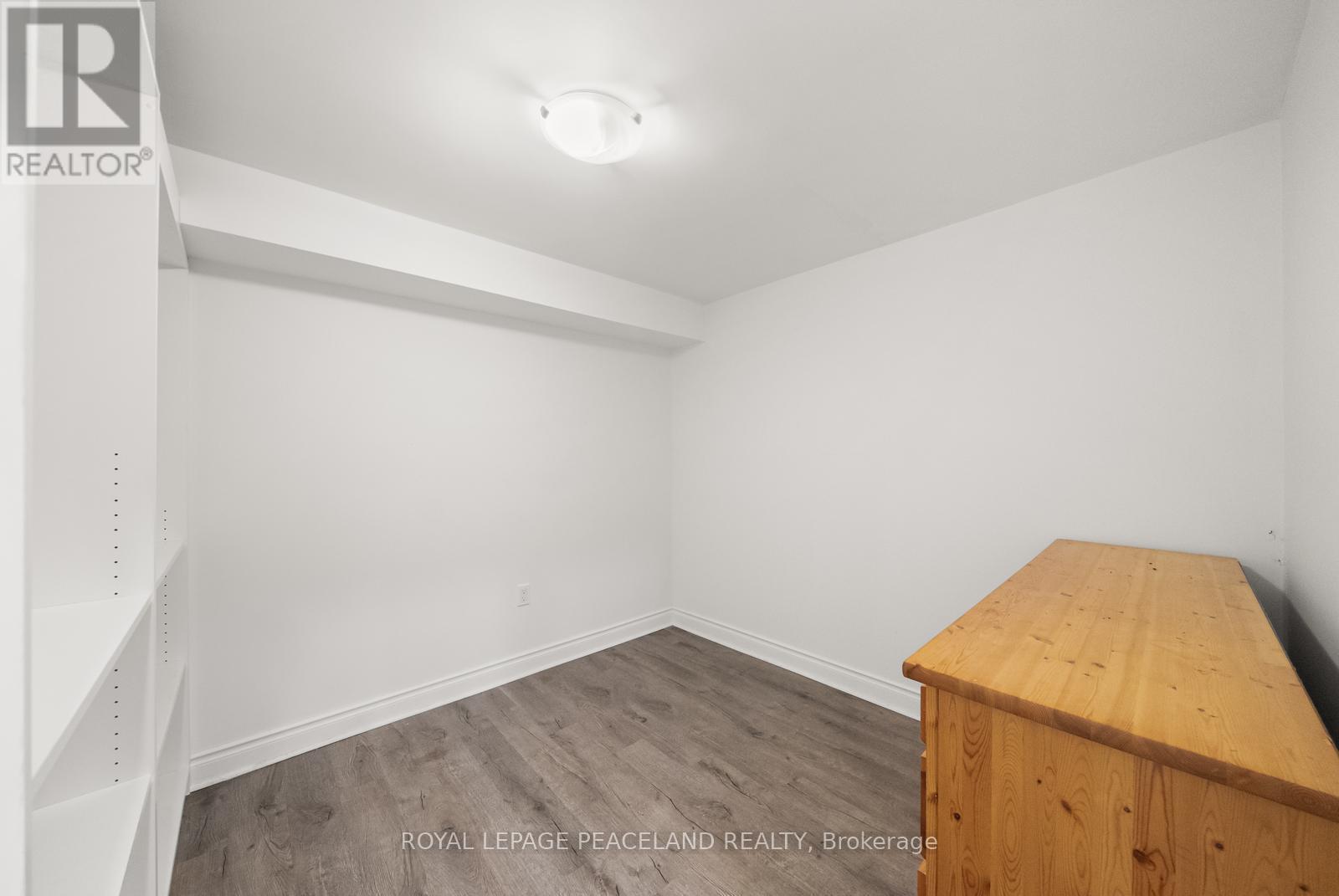 105 Apache Trail, Toronto, ON - Indoor Photo Showing Other Room