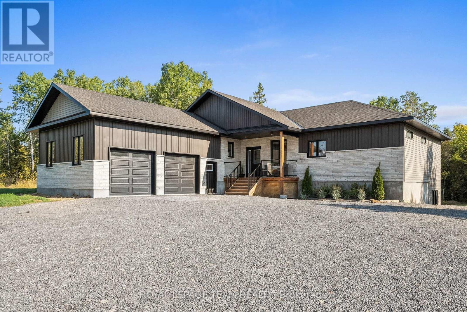 2850 Montague Boundary Road, Ottawa, ON - Outdoor