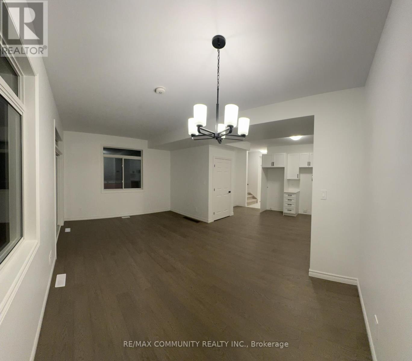 10 Otonabee Street, Belleville, ON - Indoor Photo Showing Other Room