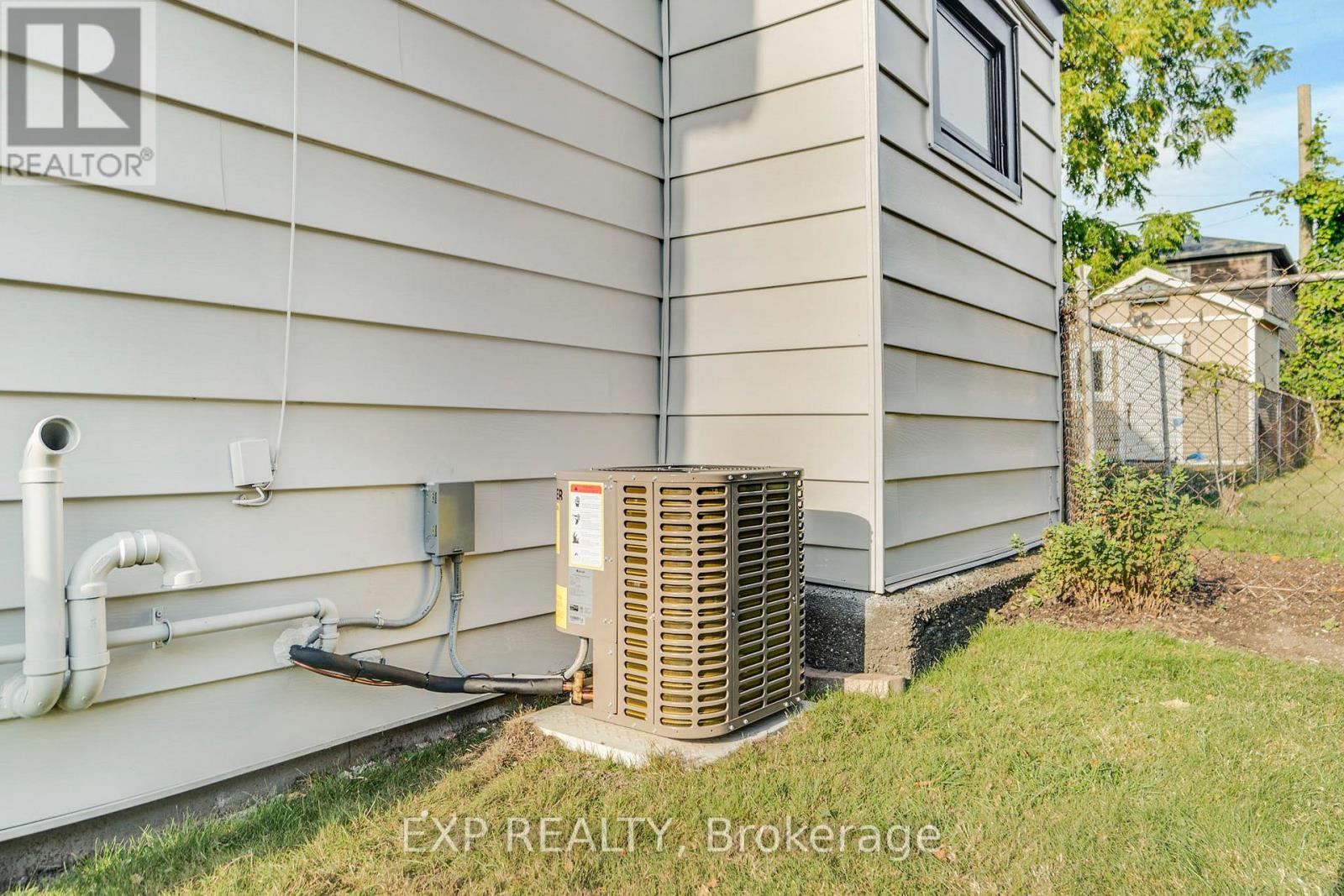 217 Fairfield Avenue, Hamilton, ON - Outdoor With Exterior