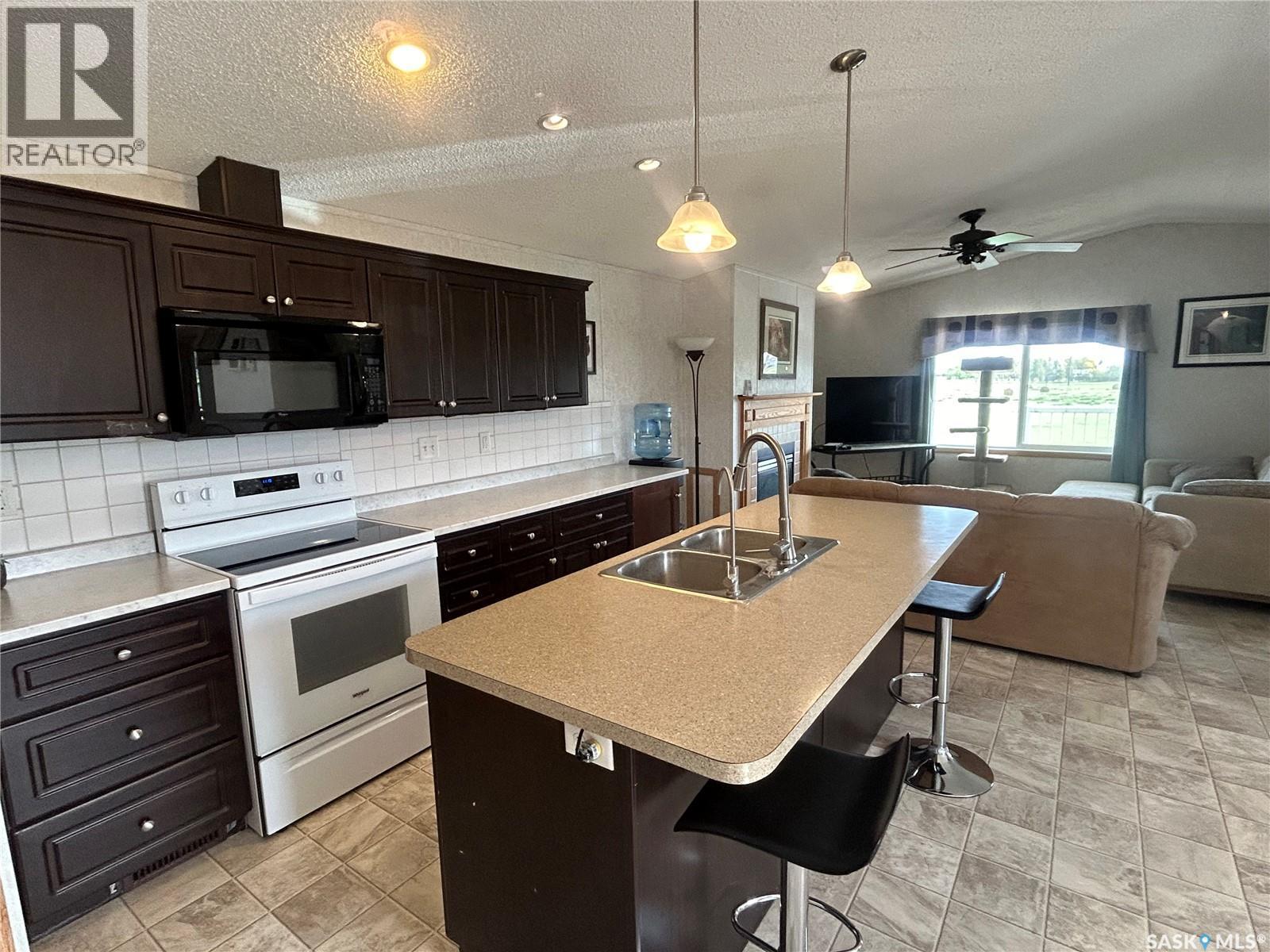 187 Robinson Avenue, Macoun, SK