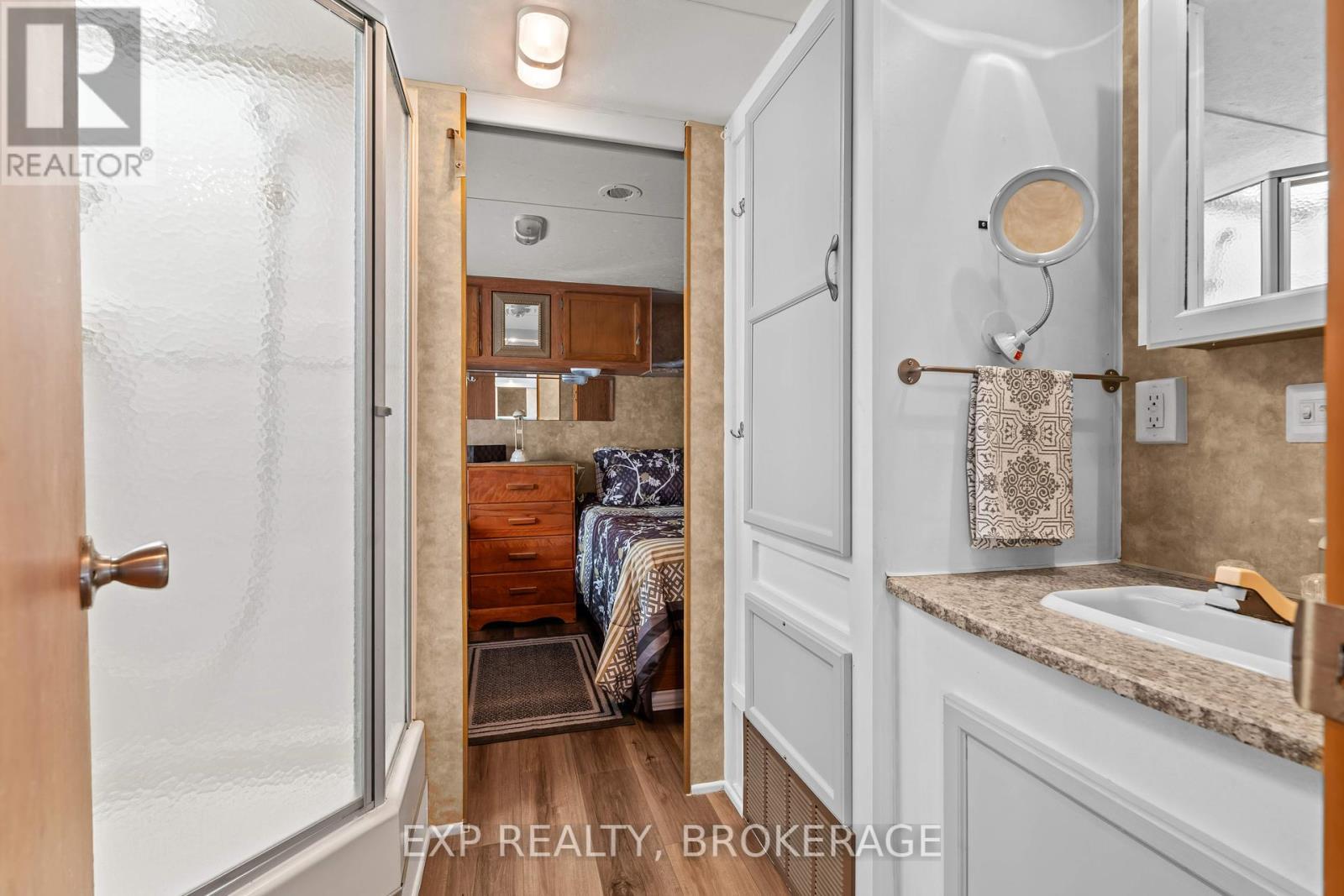 38 - 9 Glenford Lane, Frontenac (Frontenac South), ON - Indoor Photo Showing Bathroom