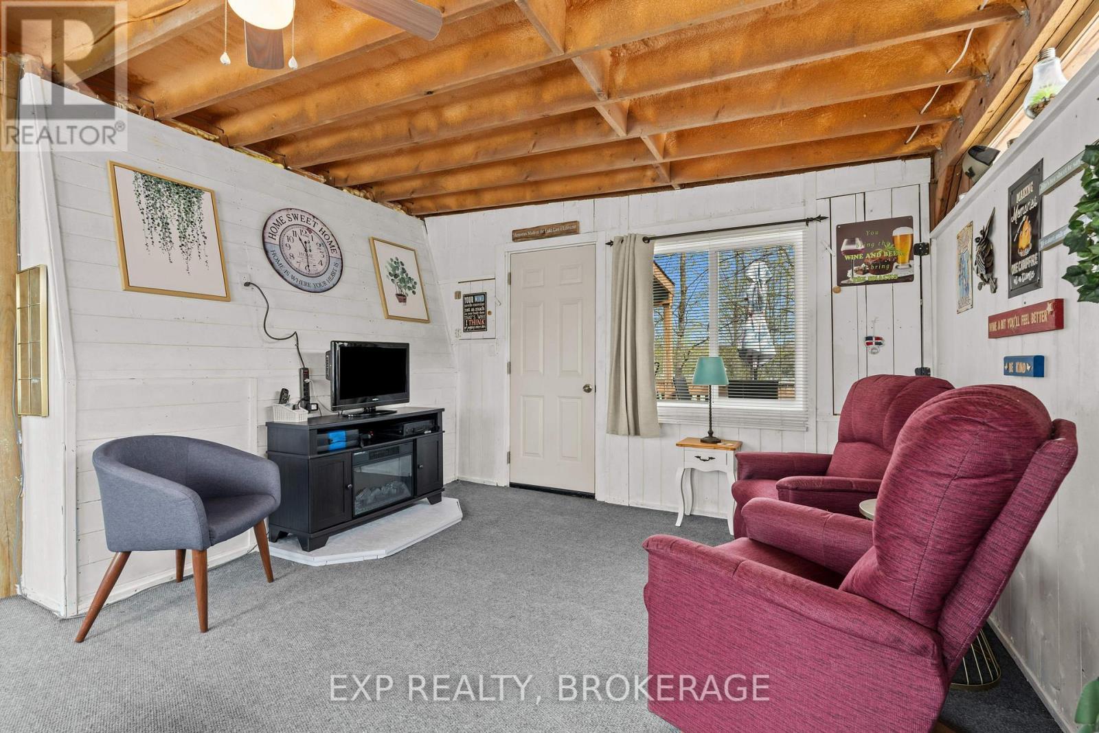 38 - 9 Glenford Lane, Frontenac (Frontenac South), ON - Indoor