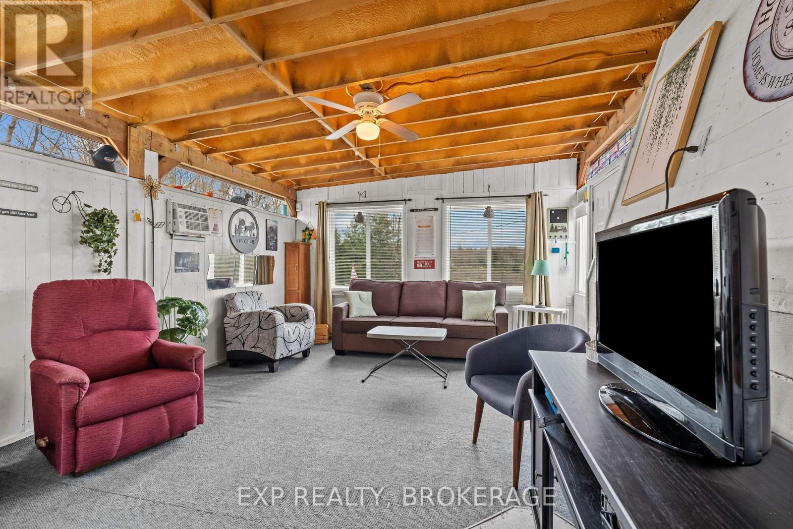 38 - 9 Glenford Lane, Frontenac (Frontenac South), ON - Indoor