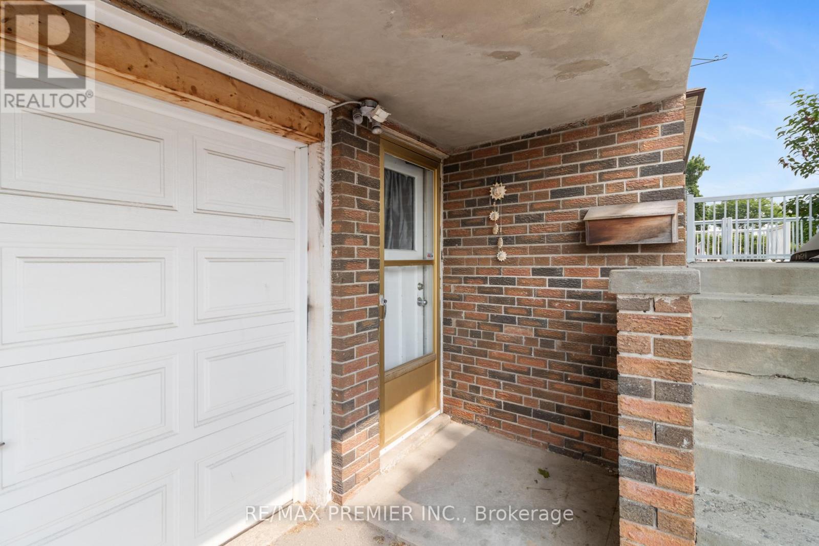 7872 Martin Grove Road, Vaughan, ON - With Exterior