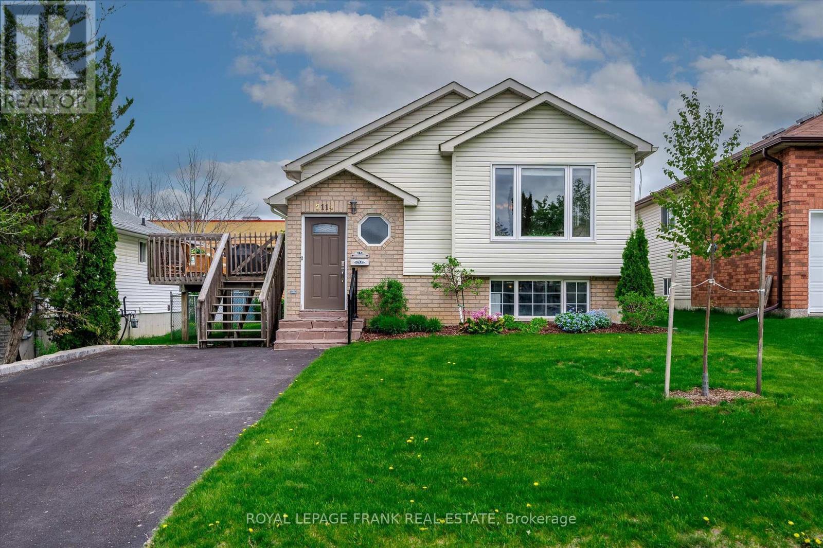 2114 Easthill Drive, Peterborough (Ashburnham Ward 4), ON - Outdoor With Facade